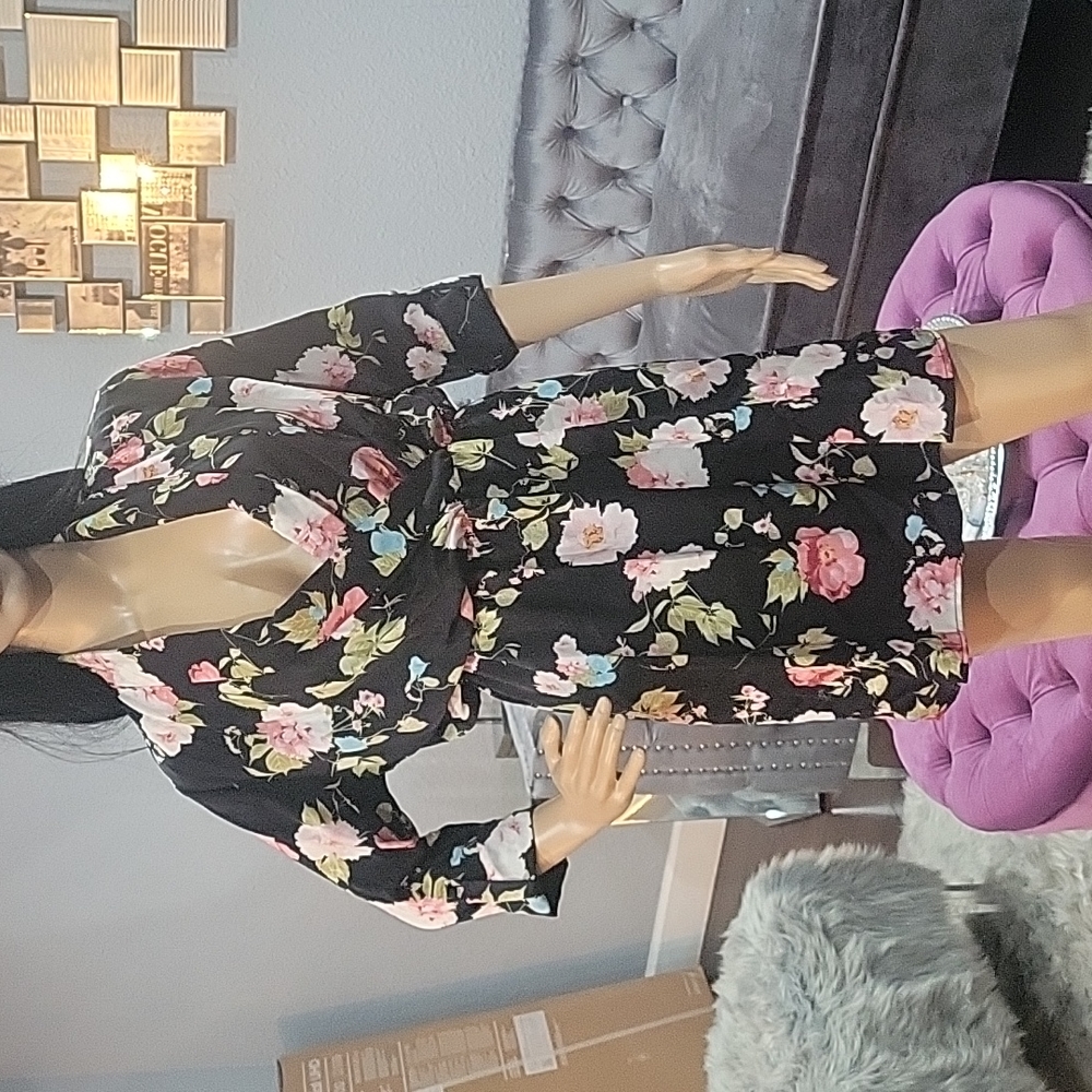 Collar mini floral dress